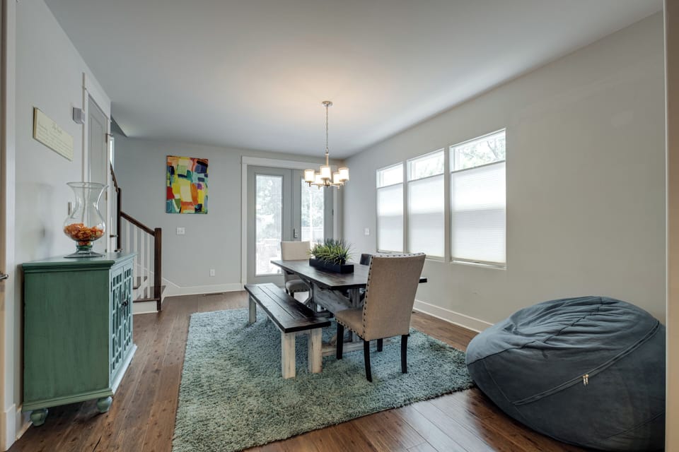 Open Concept into Dining. Queen Cordaroy Sleeper that sleeps 2 additional people
