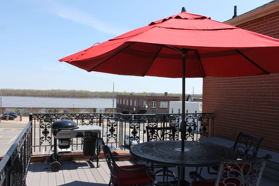 Deck with a view of the Mississippi River and the dynamic historical district 