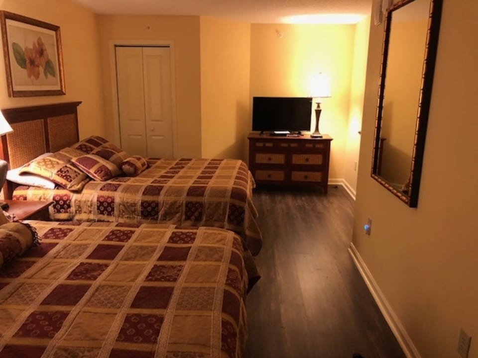 2nd bedroom  with Brand New Floor