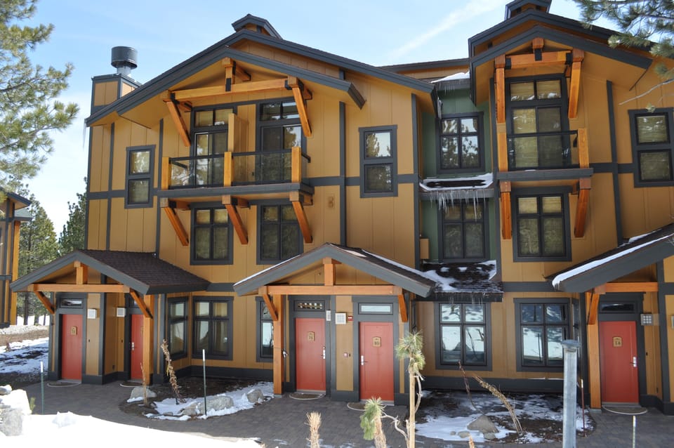 Ground floor. 2 doors away from elevator to garage and community hot tub.