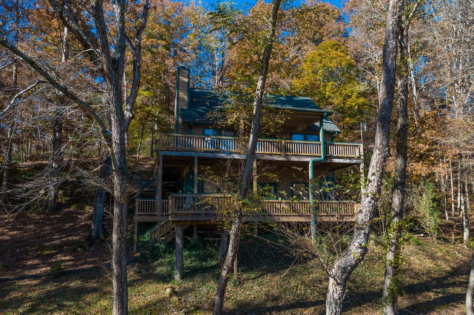 Plenty of decking to enjoy the view and relaxing sound of the flowing creek