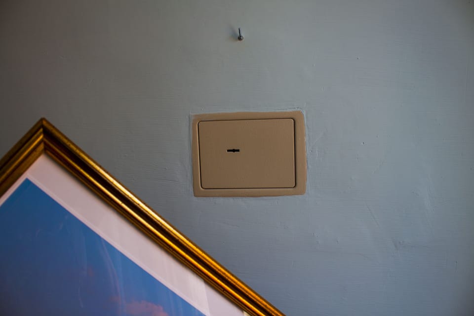 wall safe