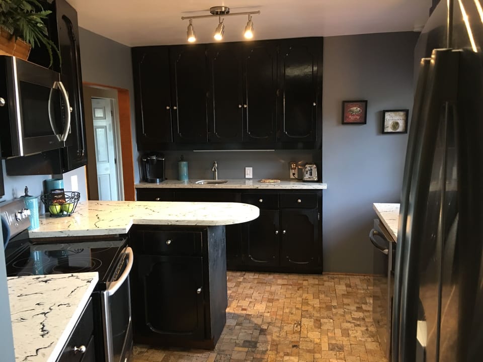 Kitchen, well stocked!