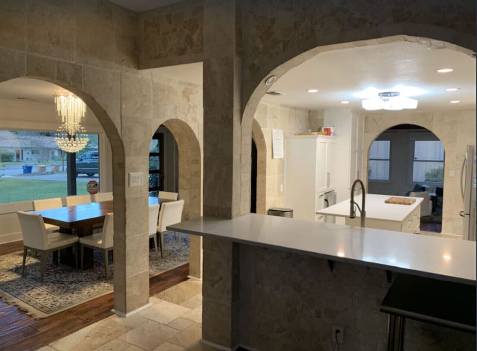 Dining & Kitchen