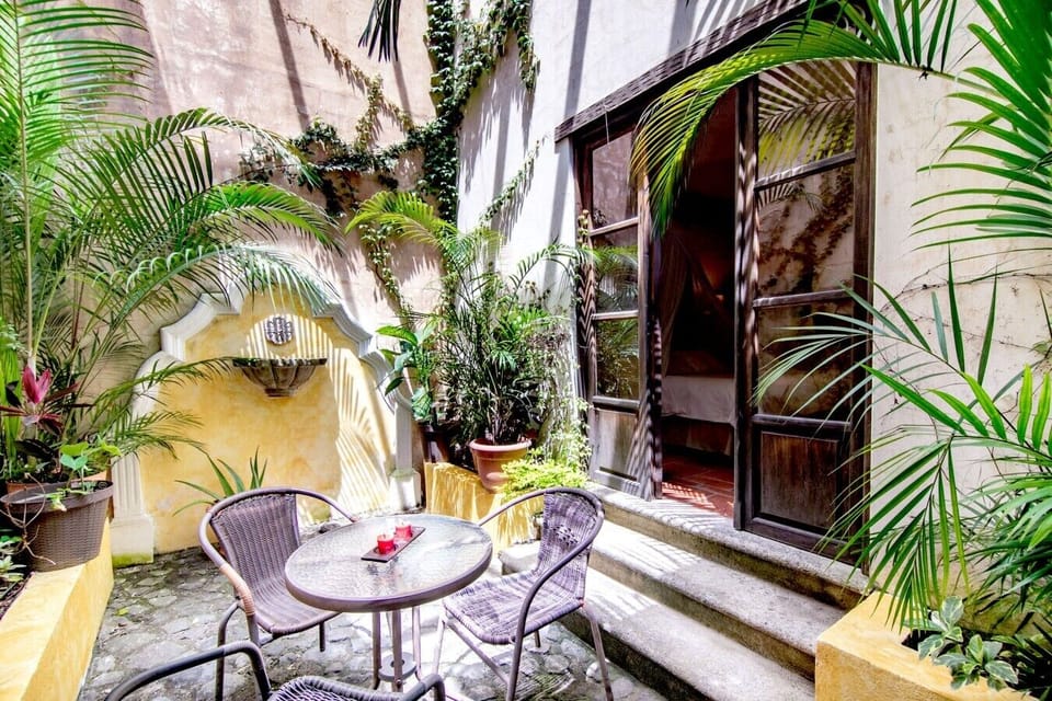 private-patio--large-photo-2_55471719535_o