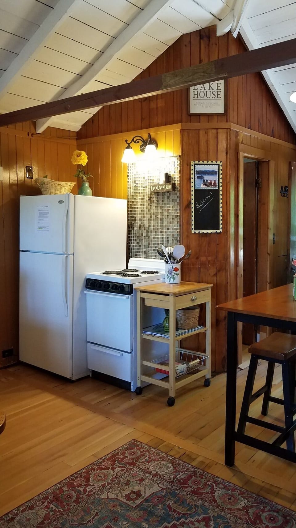 Stove and full fridge.