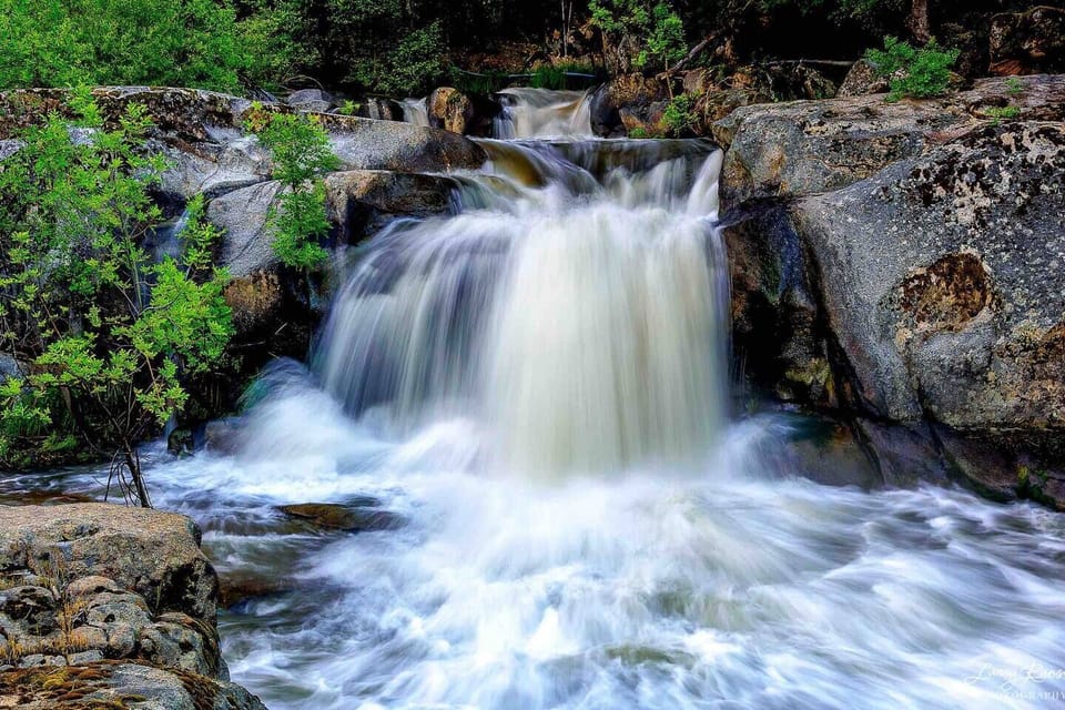 This incredible photo of Waterfall on the back yard was taken by one of my talented guests - Larry Ransom - https://www.larryransomphotography.com/

