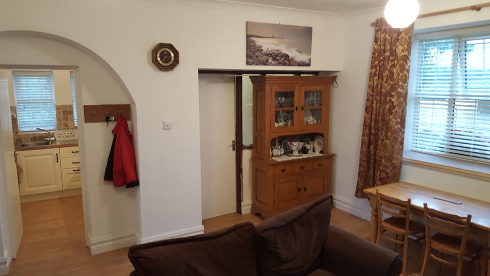 Very Spacious and Comfortable Living Room