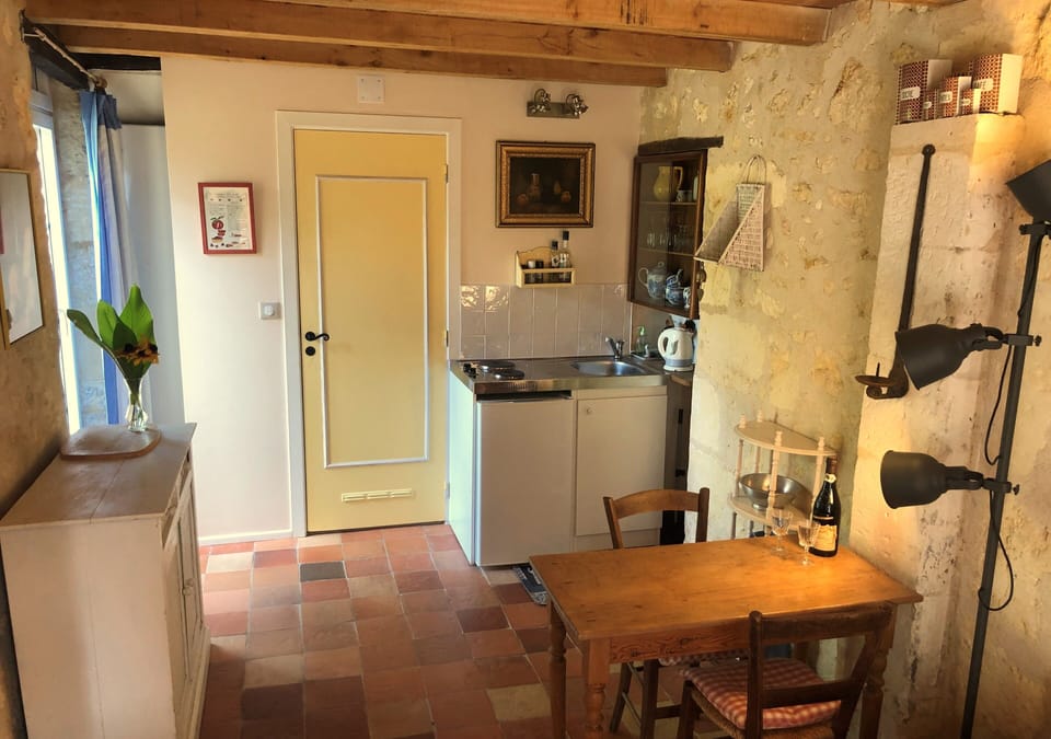 Kitchenette & dining area in gite 2 