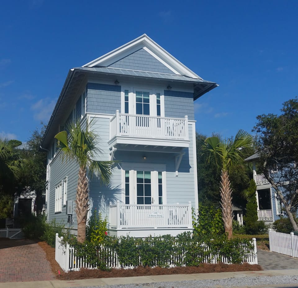 Welcome to "A Shore Thing", 2 Master Suites, Quad Bunk Room, and Office/Den.