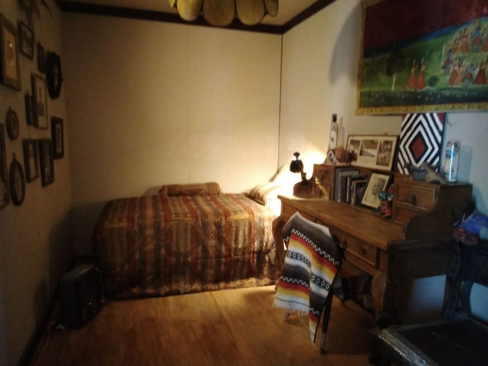 single bed 