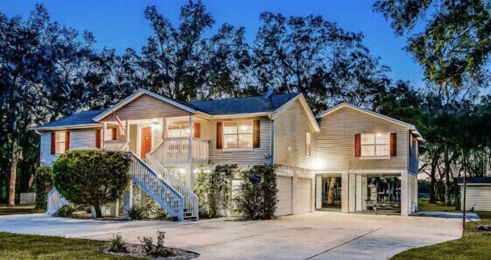 2.8 acres St John's Riverfront. Private Corner 