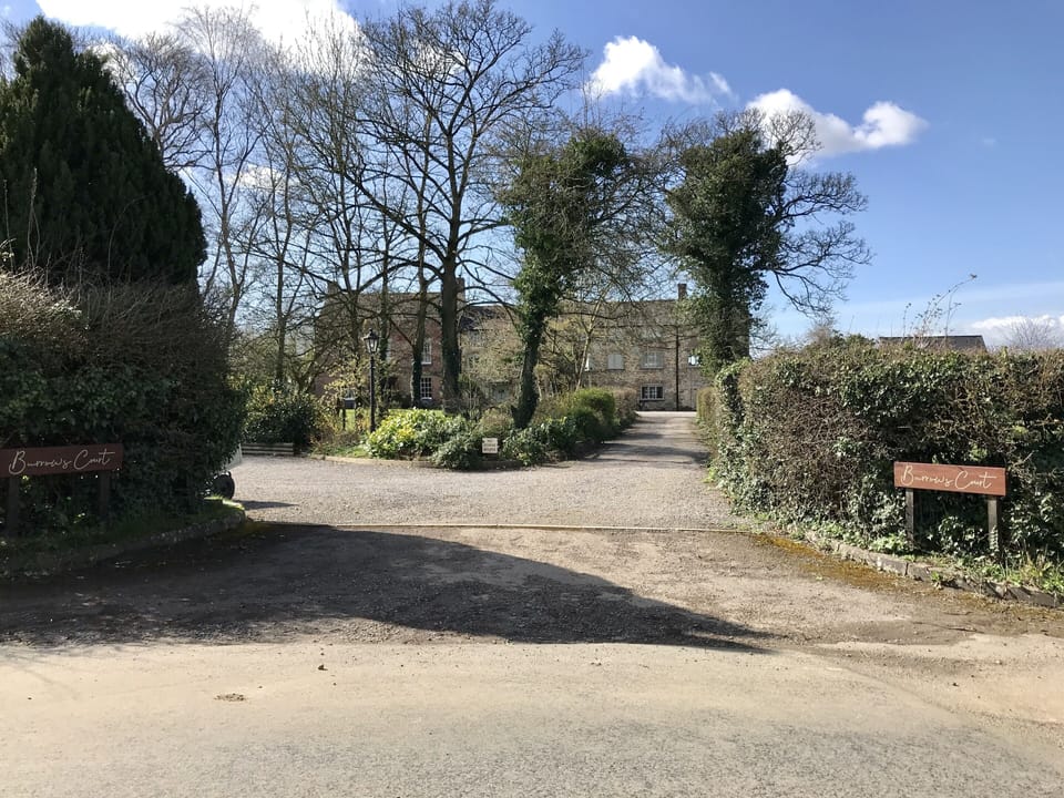 Entrance to Burrows Court 