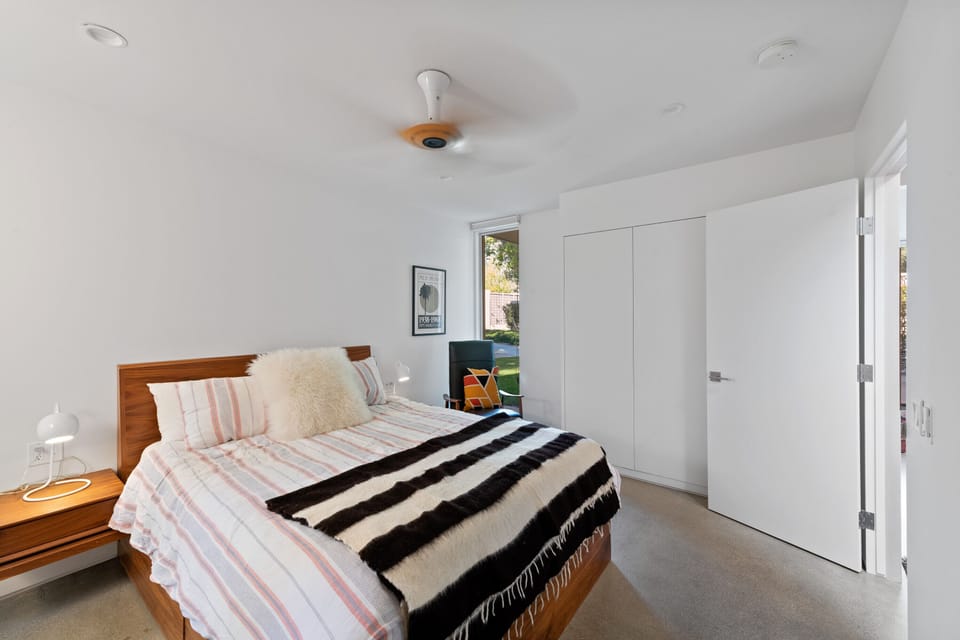 Guest bedroom