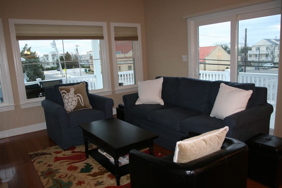 Sliders provide access to expansive front deck. 