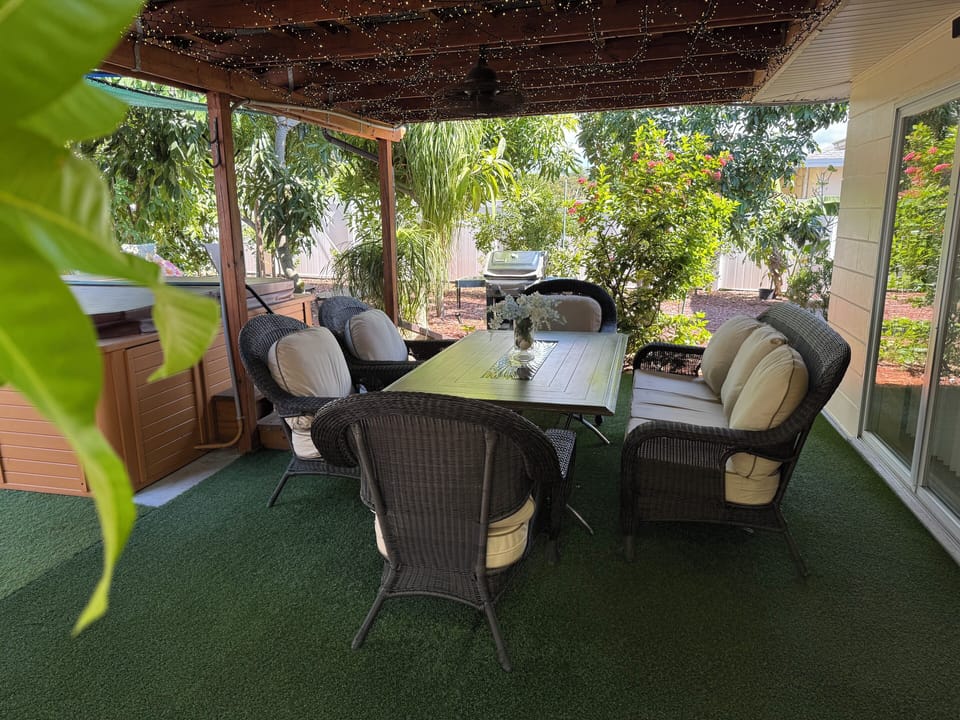 Outdoor dining