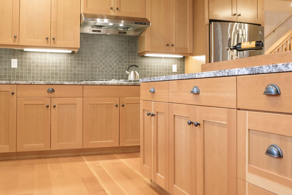 Kitchen with large island