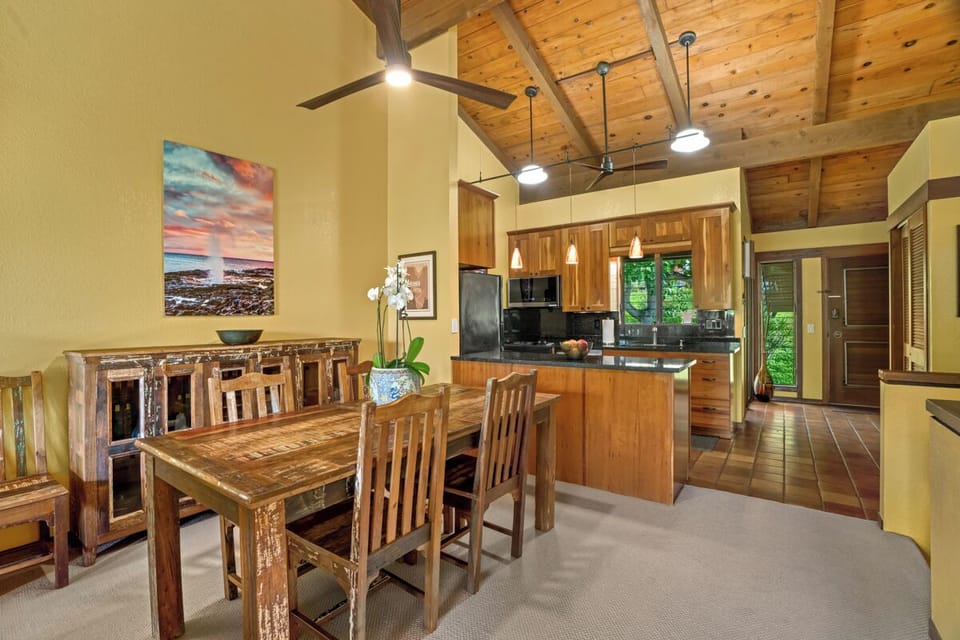 Dining room with table and chairs for you and friends.