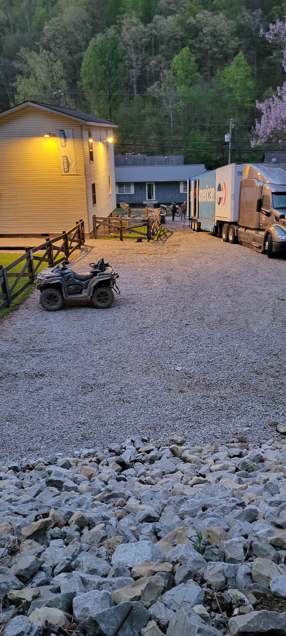 Ample parking (2)