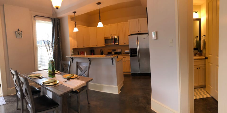 Fully equipped kitchen. Beautiful new stainless steel appliances. Gas stove,oven