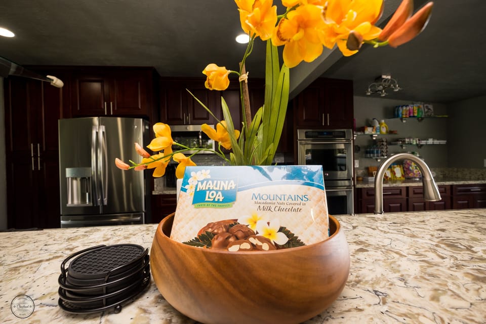 Every check in will receive complimentary Mauna Loa macadamia chocolates.