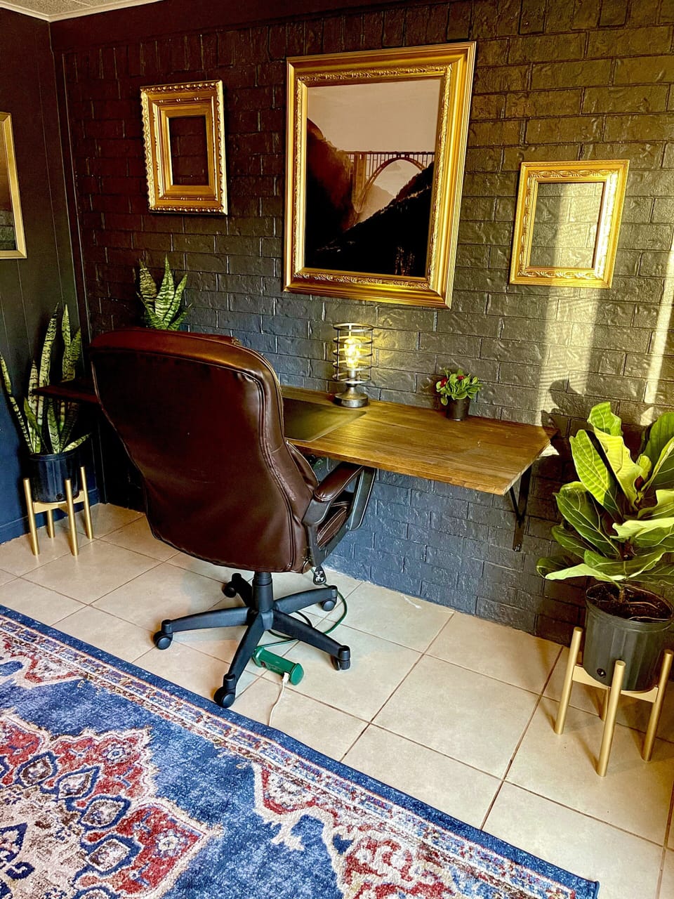 Office/ sitting area