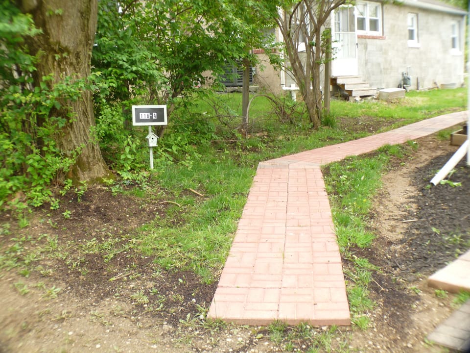 Walkway to entry door