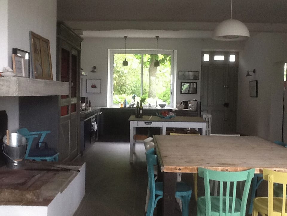 Kitchen/dining area.