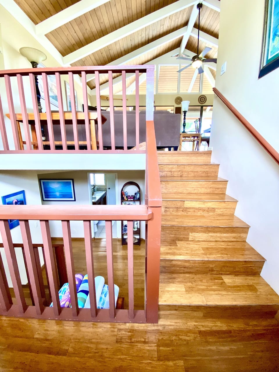 Up to the Kitchen and Master and down to Bedrooms 2,3, & 4.
