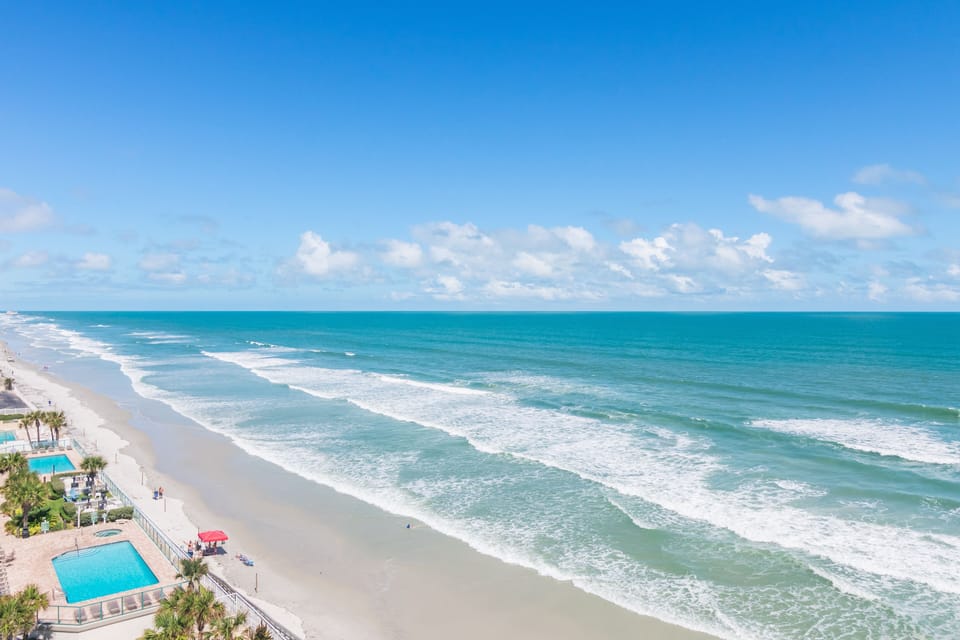 Incredible direct oceanfront views from this 10th floor unit. 