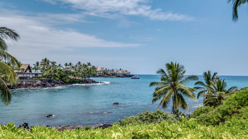 He'eia Bay, Keauhou Bay and Pacific Ocean from the Lanai