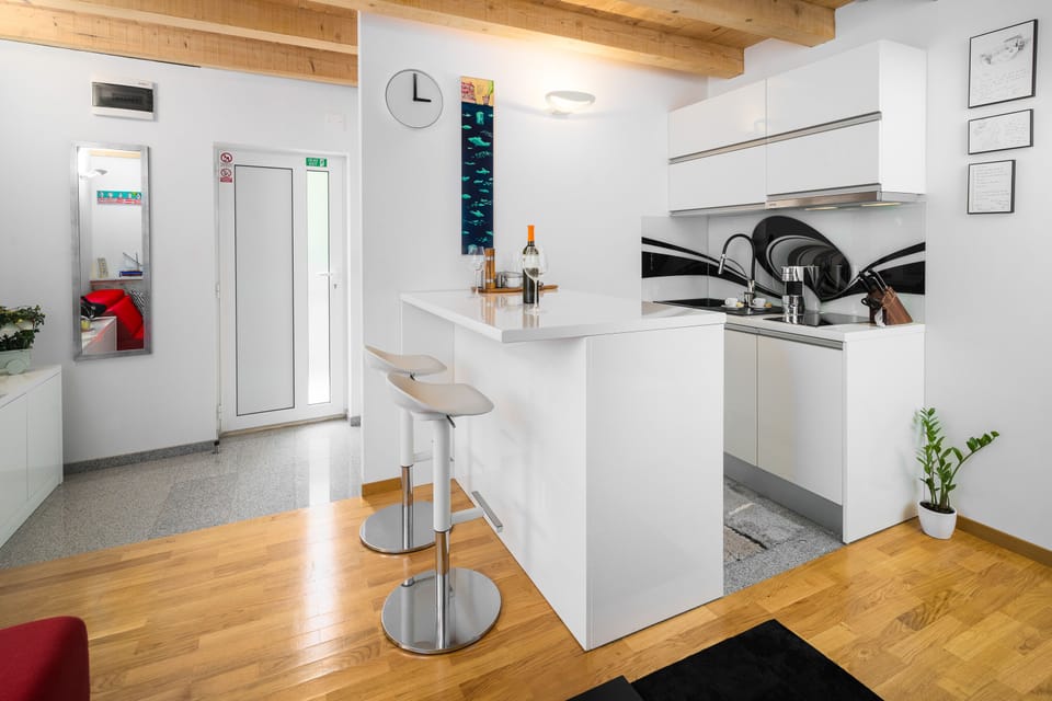 Kitchen, small but full equipped ...