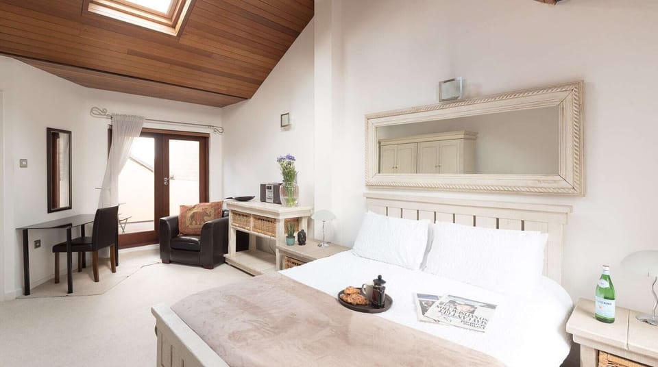 Top floor (3rd floor) penthouse double bedroom with ensuite