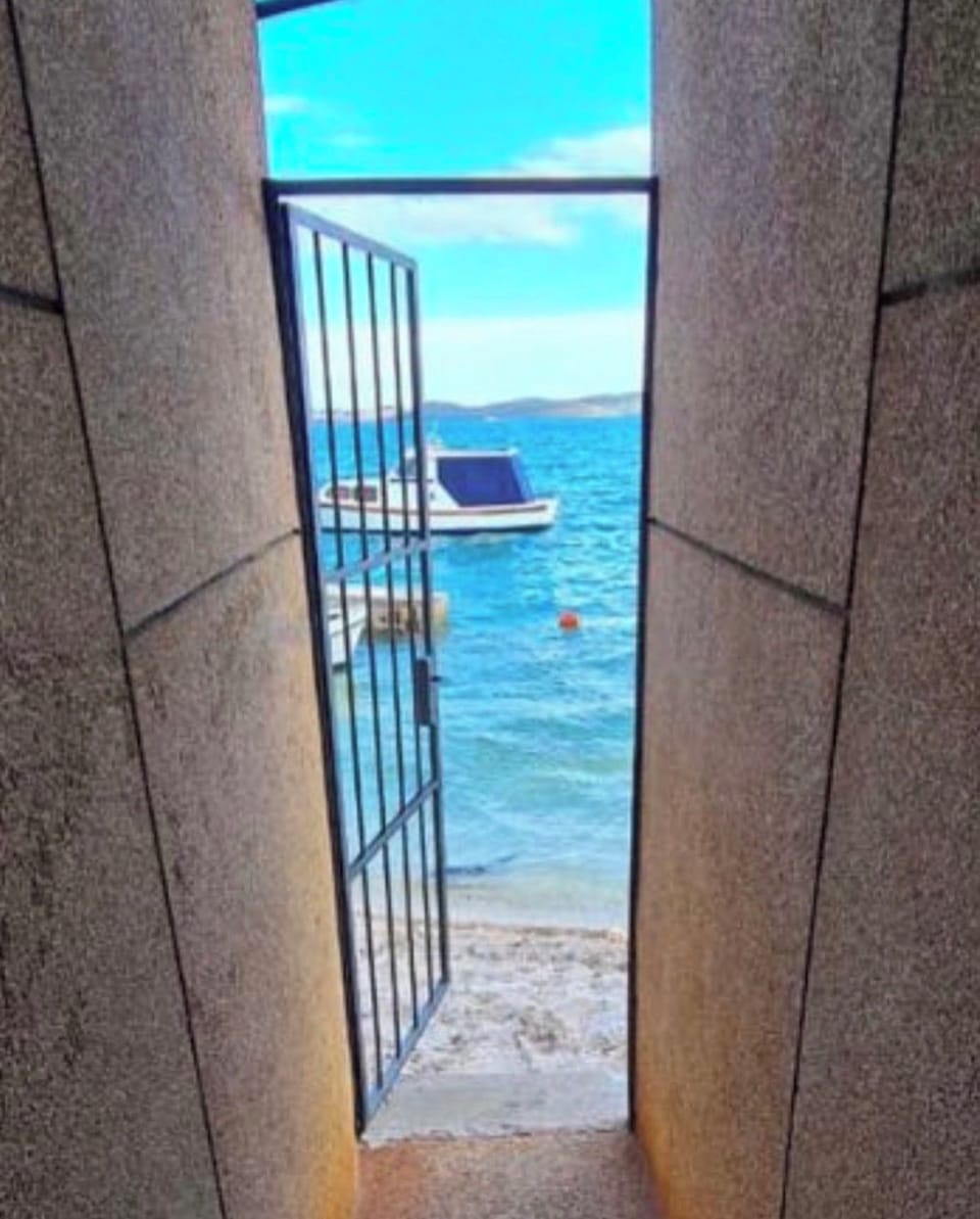 Direct Access to The Beach - A Rare Opportunity by the Sea