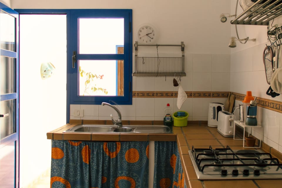kitchen with patio in the back