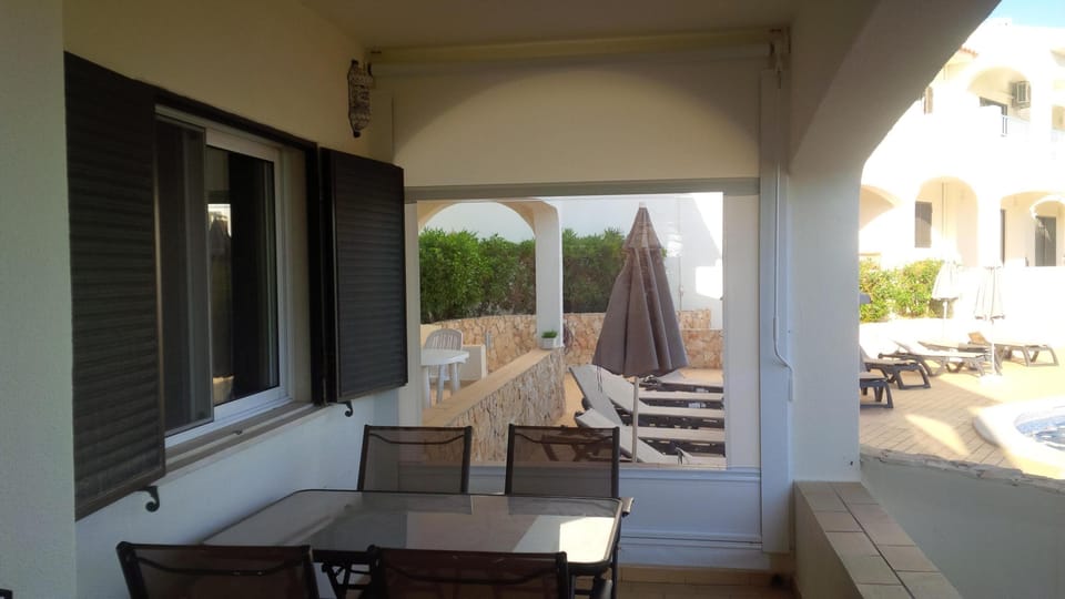 Wind protector for those cooler evenings, allowing more time on the patio