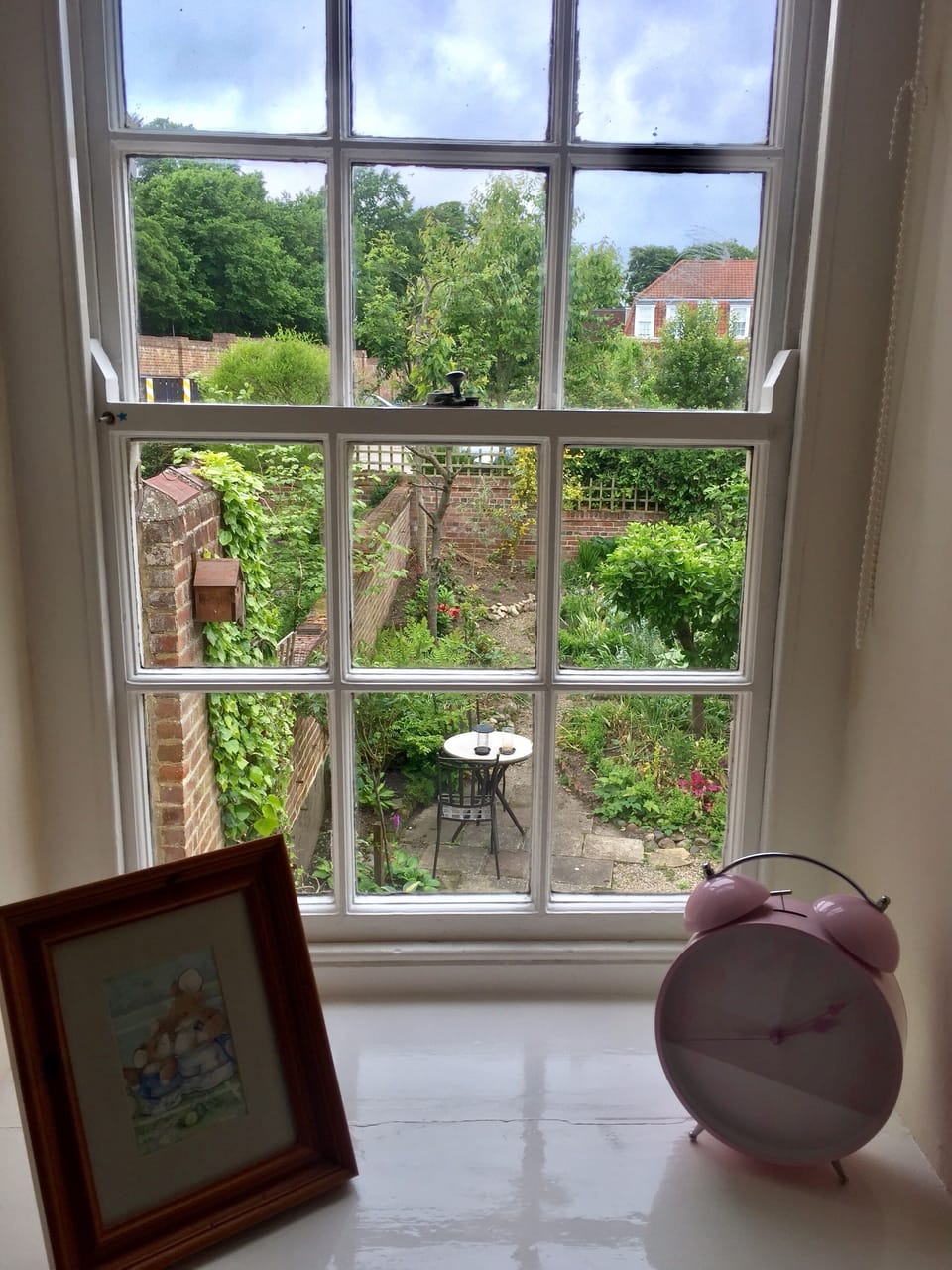 Bunk Bedroom - Looking out to the rear garden.