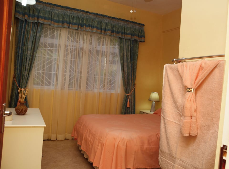 Second bedroom