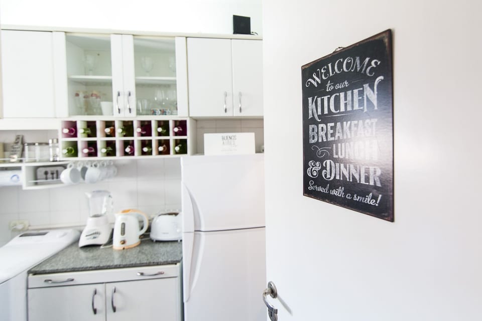equipped kitchen
