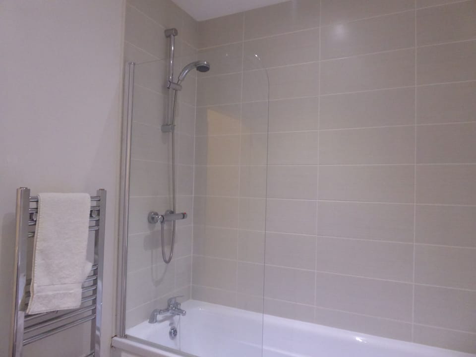 Bathroom (Mia's Place 03)