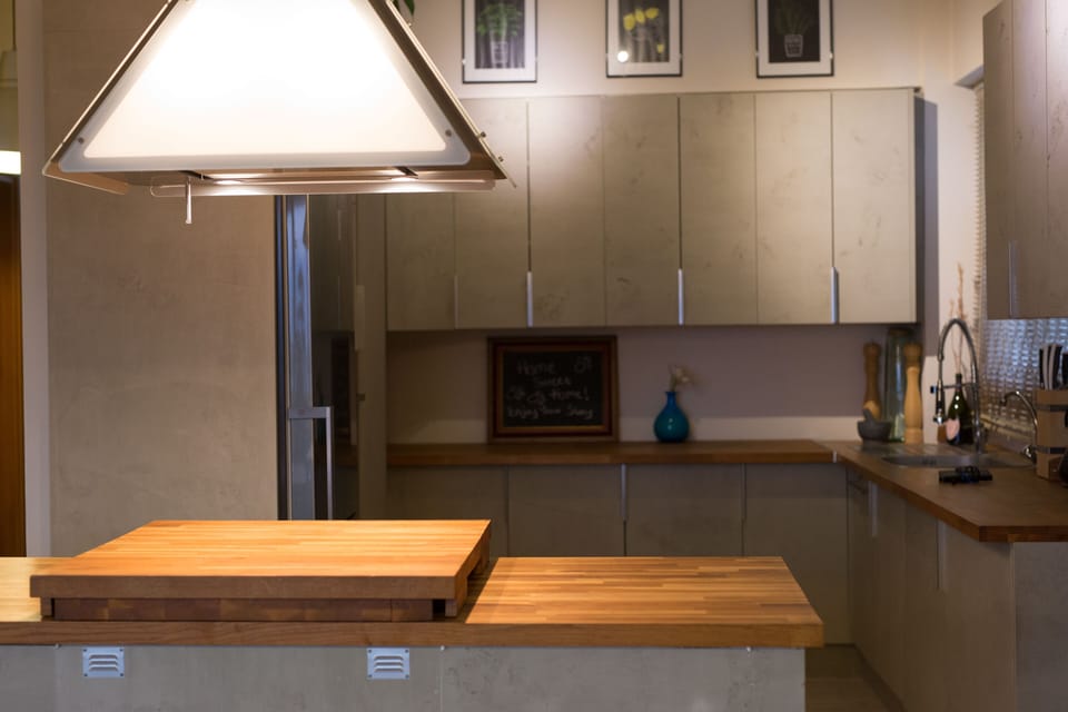 A view of the cooking bench with hidden induction cooker and carbon filter light