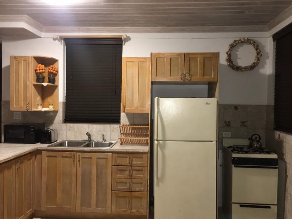 Full size Kitchen