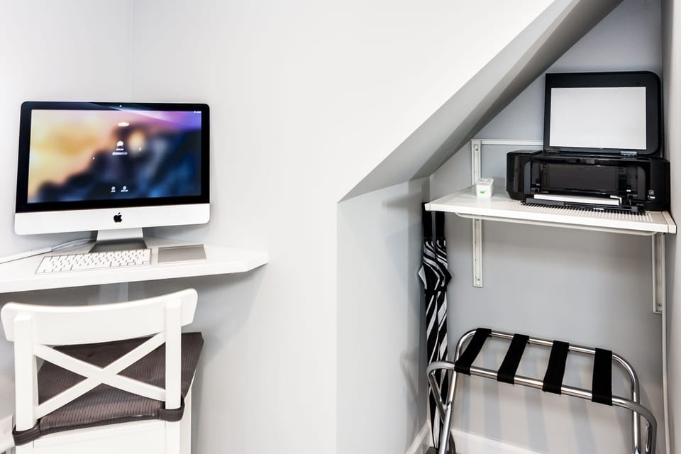 Apple computer and a wireless printer.