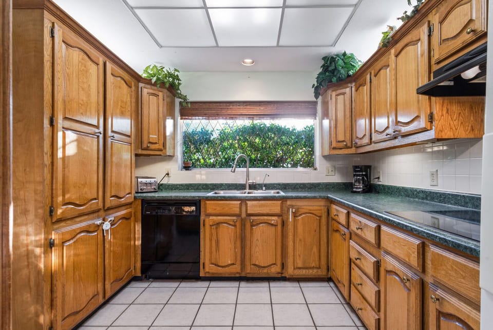Fully equipped kitchen with everything you need for cooking great meals
