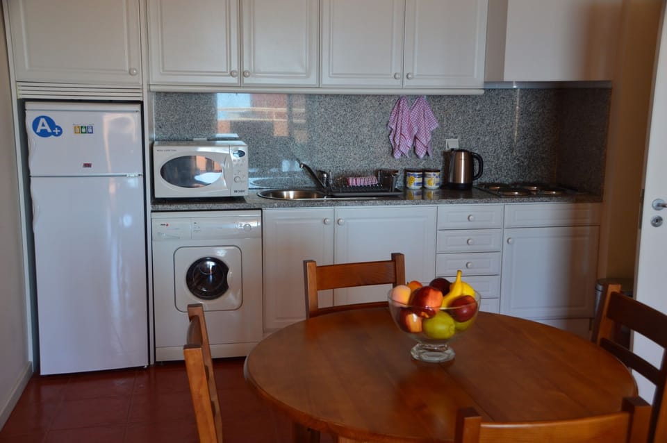 The fully equipped kitchenette