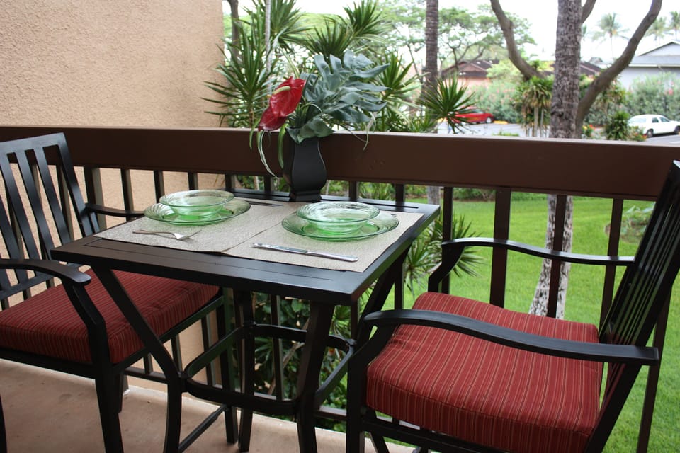 outdoor dining or great place to have coffee in the morning