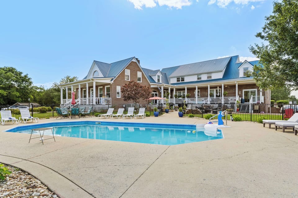 Beautiful private Pool area