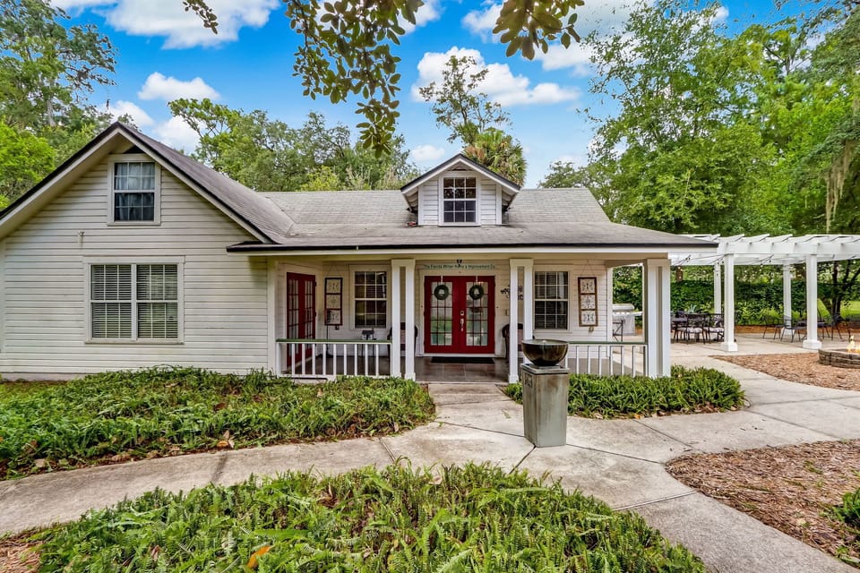 Graceful Southern Guesthouse