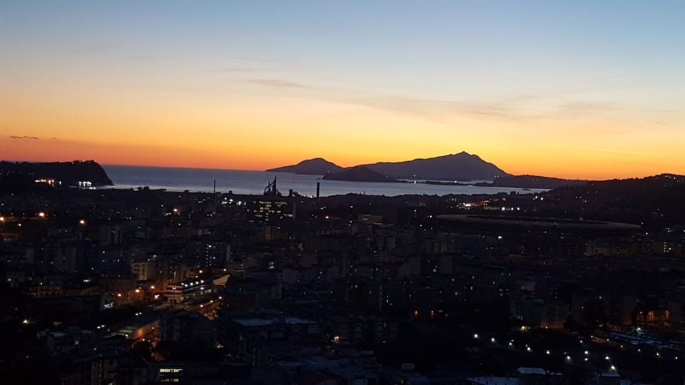 quiet panoramic two-room apartment with terrace and wi-fi Apartment in Naples
