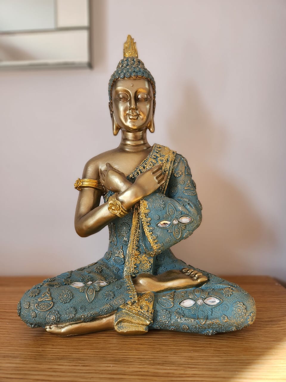Buddha statues for Zen vibes